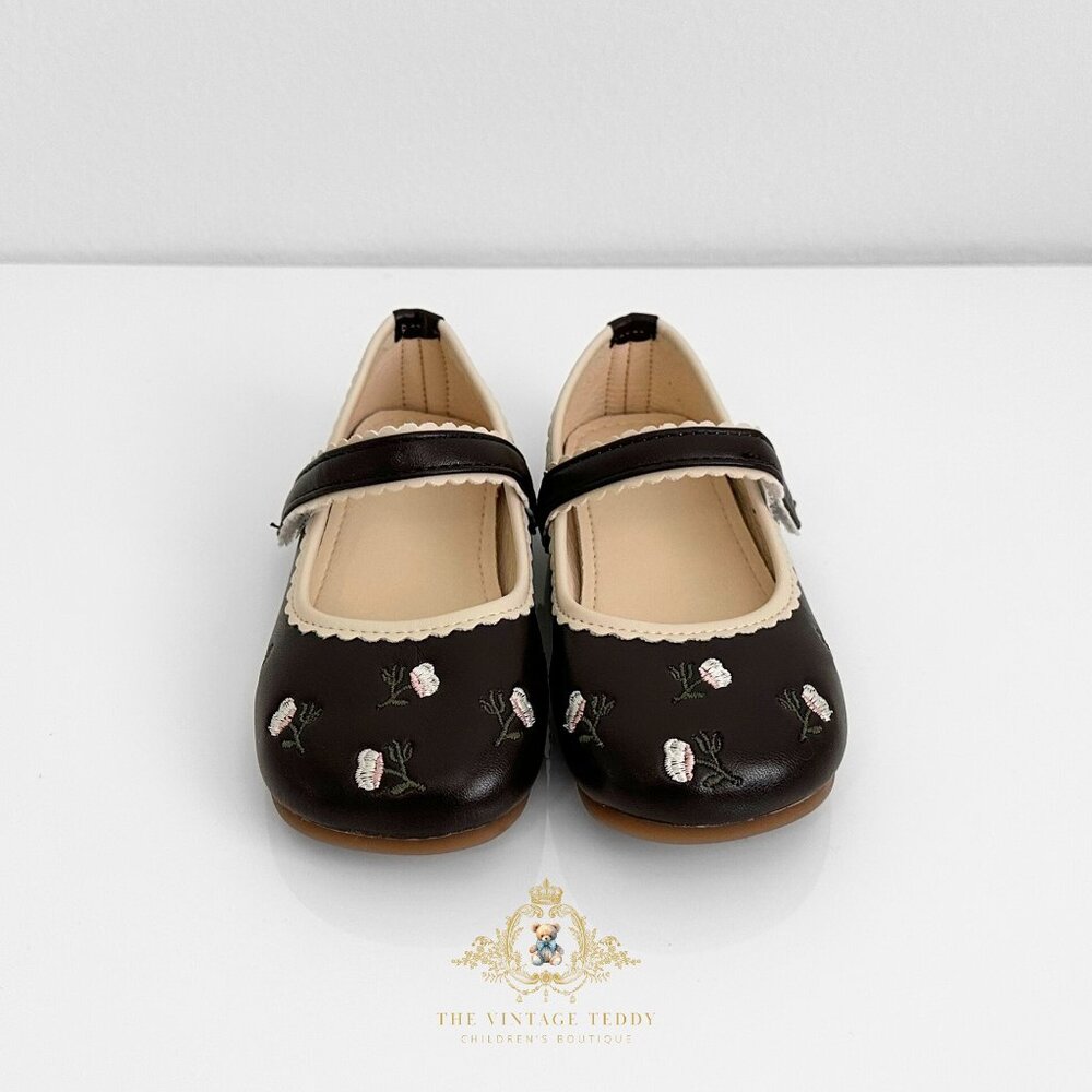 NWT Pretty Girls Mary Jane Flats Embroidered Cute Children's Shoes Brown 8.5 - Picture 2 of 6